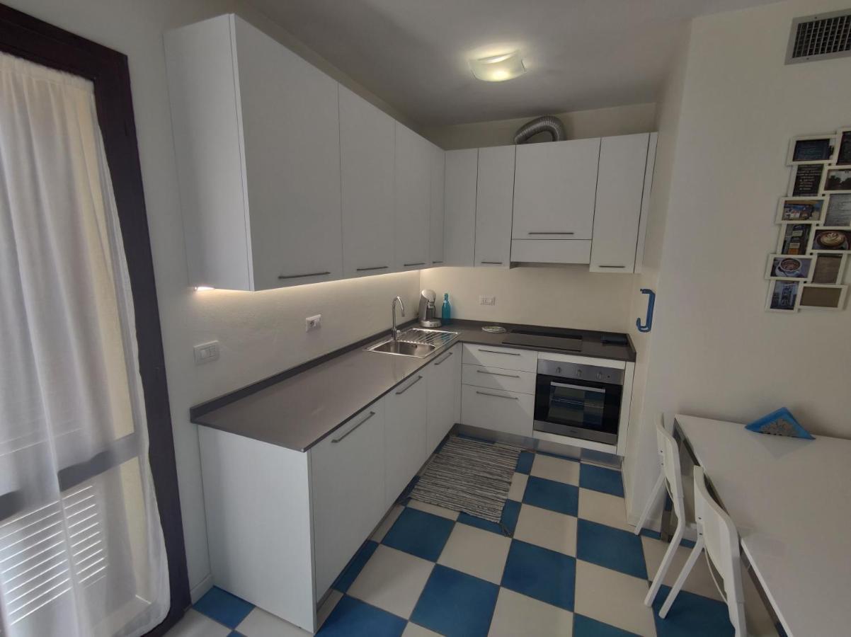 Appartamento L'Azalea - A Due Passi Da Numana Con Grande Terrazzo E Piscina Condominiale Stagionale Sirolo Exterior foto