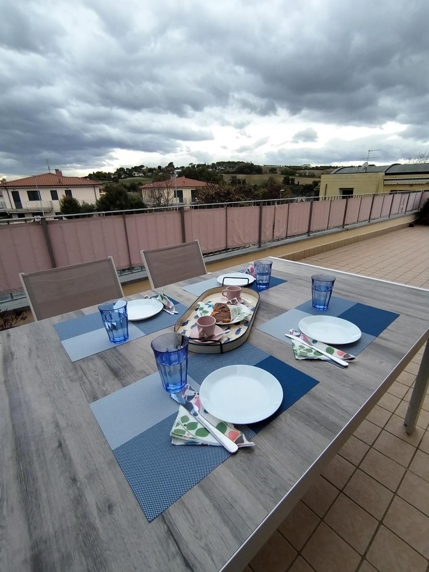 Appartamento L'Azalea - A Due Passi Da Numana Con Grande Terrazzo E Piscina Condominiale Stagionale Sirolo Exterior foto